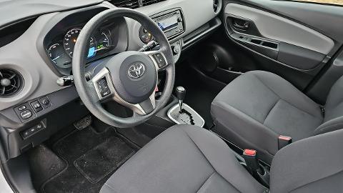 Toyota Yaris III  (75KM) - 39 000  PLN, 2018 - Katowice - wyprzedaż | Autoria.pl