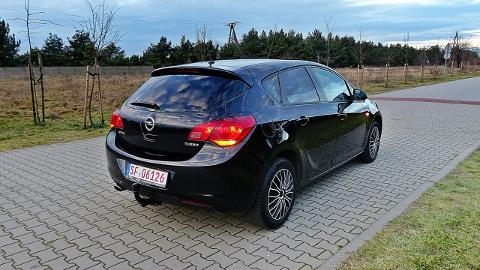 Opel Astra J  (140KM) - 21 990  PLN, 2011 - Piła - wyprzedaż | Autoria.pl