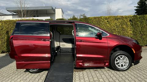 Chrysler Voyager III  (287KM) -  239 000  PLN, 2021 - Tarnów - wyprzedaż | Autoria.pl