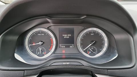 Škoda Karoq (150KM) - 75 000  PLN, 2020 - Janki - wyprzedaż | Autoria.pl