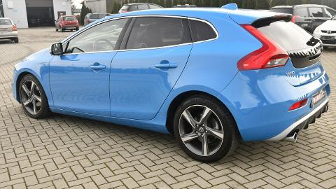 Volvo V40 II  (115KM) - 38 900  PLN, 2013 - Kutno - wyprzedaż | Autoria.pl