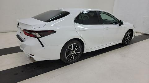 Toyota Camry IX  (203KM) - 72 300  PLN, 2024 - Katowice - wyprzedaż | Autoria.pl