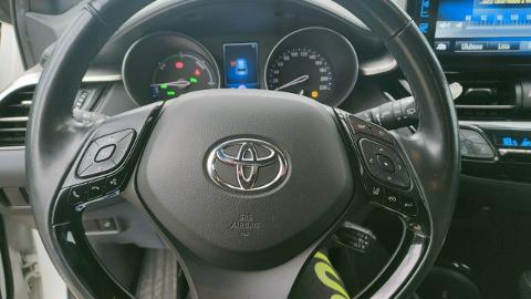Toyota C-HR (122KM) - 94 900  PLN, 2019 - Bydgoszcz - wyprzedaż | Autoria.pl