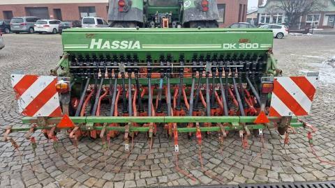 Hassia Hassia DK300 3m + Agregat HOWARD HK20 - 13 900  PLN, 2000 - Głogówek - wyprzedaż | Autoria.pl