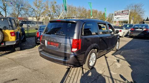 Dodge Grand Caravan V  (286KM) - 72 900  PLN, 2018 - Słupsk - wyprzedaż | Autoria.pl