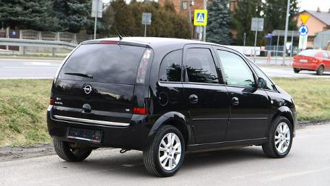 Opel Meriva I  (105KM) - 15 900  PLN, 2006 - Dojazdów - wyprzedaż | Autoria.pl