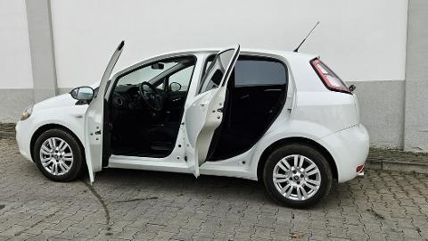 Fiat Punto Evo (78KM) - 22 756  PLN, 2013 - Rybnik - wyprzedaż | Autoria.pl