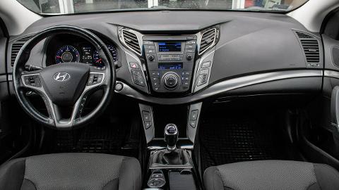 Hyundai i40 (141KM) - 49 900  PLN, 2018 - Piotrków Trybunalski - wyprzedaż | Autoria.pl