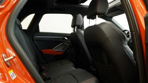 Audi Q3  (230KM) -  185 850  PLN, 2018 - Kielce - wyprzedaż | Autoria.pl