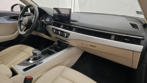 Audi A4 B9  (163KM) - 99 000  PLN, 2020 - Warszawa - wyprzedaż | Autoria.pl