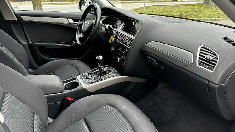 Audi A4 B8  (150KM) - 40 900  PLN, 2014 - Kutno - wyprzedaż | Autoria.pl