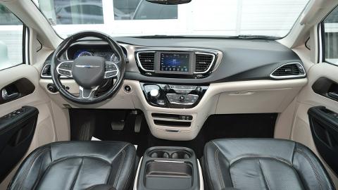 Chrysler Pacifica (291KM) -  125 000  PLN, 2020 - HRUBIESZÓW - wyprzedaż | Autoria.pl