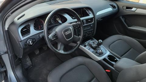 Audi A4 B8  (140KM) - 28 500  PLN, 2009 - Jatutów - wyprzedaż | Autoria.pl