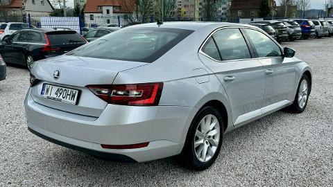 Škoda Superb III  (150KM) - 77 900  PLN, 2018 - Kamienna Góra - wyprzedaż | Autoria.pl