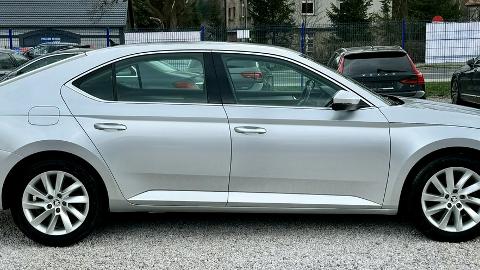 Škoda Superb III  (150KM) - 77 900  PLN, 2018 - Kamienna Góra - wyprzedaż | Autoria.pl