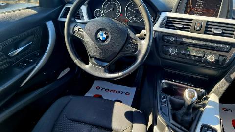 BMW Seria  3 F30/F31  (184KM) - 40 900  PLN, 2013 - Kraków - wyprzedaż | Autoria.pl