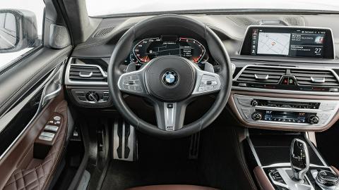 BMW 760 G12  (585KM) -  374 850  PLN, 2019 - Gdańsk - wyprzedaż | Autoria.pl