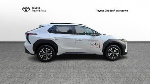 Toyota bZ4X (217KM) -  179 900  PLN, 2022 - Warszawa - wyprzedaż | Autoria.pl