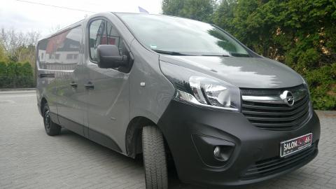 Opel Vivaro II  (116KM) - 51 900  PLN, 2015 - CZĘSTOCHOWA - wyprzedaż | Autoria.pl