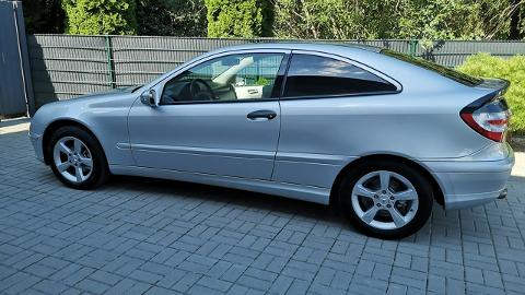 Mercedes-Benz Klasa C W203  (143KM) - 16 900  PLN, 2005 - Strzegom - wyprzedaż | Autoria.pl