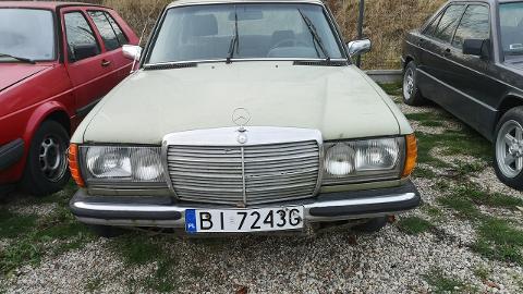 Mercedes-Benz W123 (75KM) - 6 199  PLN, 1985 - Fasty - wyprzedaż | Autoria.pl