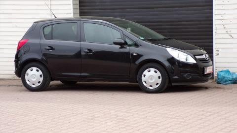 Opel Corsa D  (70KM) - 17 900  PLN, 2010 - MIKOŁÓW - wyprzedaż | Autoria.pl