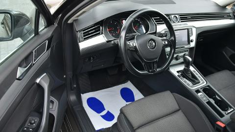 Volkswagen Passat B8  (120KM) - 43 900  PLN, 2015 - Kampinos - wyprzedaż | Autoria.pl