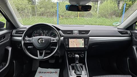 Škoda Superb III  (190KM) - 79 900  PLN, 2018 - Nowy Sącz - wyprzedaż | Autoria.pl