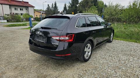 Škoda Superb III  (190KM) - 79 900  PLN, 2018 - Nowy Sącz - wyprzedaż | Autoria.pl