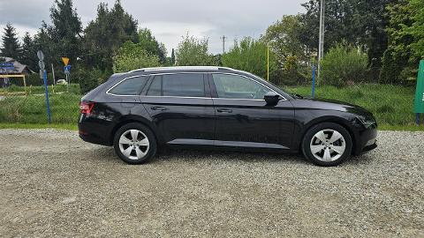 Škoda Superb III  (190KM) - 79 900  PLN, 2018 - Nowy Sącz - wyprzedaż | Autoria.pl