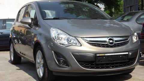 Opel Corsa D  (86KM) - 24 800  PLN, 2011 - Skawina - wyprzedaż | Autoria.pl