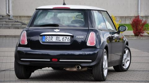 Mini Cooper I  (116KM) - 10 900  PLN, 2004 - Ostrów Mazowiecka - wyprzedaż | Autoria.pl