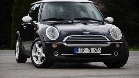 Mini Cooper I  (116KM) - 10 900  PLN, 2004 - Ostrów Mazowiecka - wyprzedaż | Autoria.pl