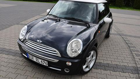 Mini Cooper I  (116KM) - 10 900  PLN, 2004 - Ostrów Mazowiecka - wyprzedaż | Autoria.pl