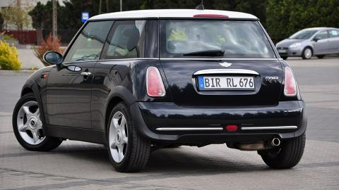 Mini Cooper I  (116KM) - 10 900  PLN, 2004 - Ostrów Mazowiecka - wyprzedaż | Autoria.pl