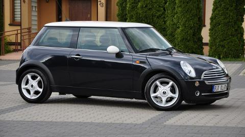 Mini Cooper I  (116KM) - 10 900  PLN, 2004 - Ostrów Mazowiecka - wyprzedaż | Autoria.pl