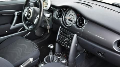 Mini Cooper I  (116KM) - 10 900  PLN, 2004 - Ostrów Mazowiecka - wyprzedaż | Autoria.pl