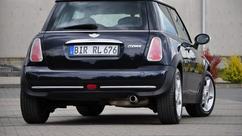 Mini Cooper I  (116KM) - 10 900  PLN, 2004 - Ostrów Mazowiecka - wyprzedaż | Autoria.pl