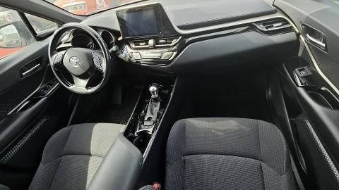 Toyota C-HR (98KM) - 49 900  PLN, 2018 - PLESZEW - wyprzedaż | Autoria.pl