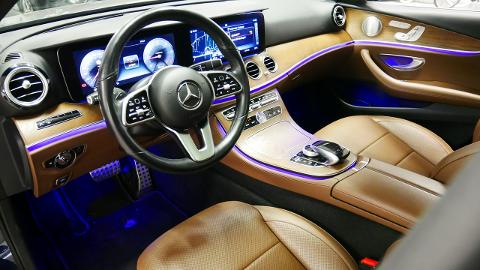 Mercedes-Benz Klasa E W213  (195KM) -  139 900  PLN, 2019 - Długołęka - wyprzedaż | Autoria.pl
