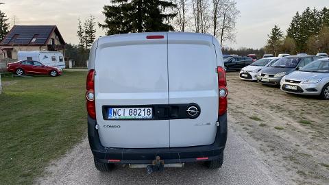 Opel Combo (120KM) - 41 900  PLN, 2016 - Gąsocin - wyprzedaż | Autoria.pl