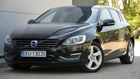 Volvo V60 I  (215KM) - 51 900  PLN, 2013 - Kutno - wyprzedaż | Autoria.pl