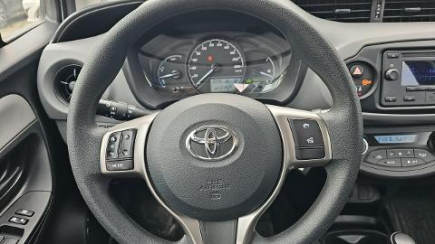 Toyota Yaris III  (75KM) - 41 500  PLN, 2017 - Katowice - wyprzedaż | Autoria.pl