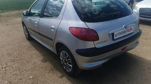 Peugeot 206 (75KM) - 4 900  PLN, 2003 - Strzegom - wyprzedaż | Autoria.pl