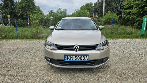 Volkswagen Jetta A6  (122KM) - 44 900  PLN, 2014 - Nowy Sącz - wyprzedaż | Autoria.pl