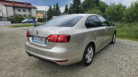 Volkswagen Jetta A6  (122KM) - 44 900  PLN, 2014 - Nowy Sącz - wyprzedaż | Autoria.pl