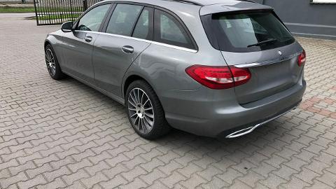 Mercedes-Benz Klasa C W205  (136KM) - 46 900  PLN, 2016 - Ostrowiec - wyprzedaż | Autoria.pl