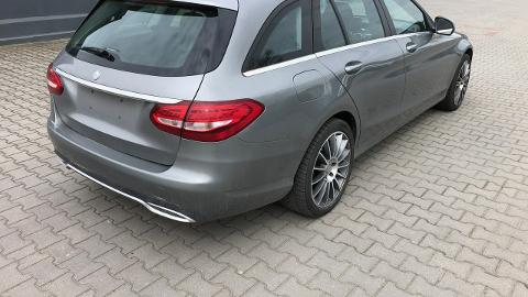 Mercedes-Benz Klasa C W205  (136KM) - 46 900  PLN, 2016 - Ostrowiec - wyprzedaż | Autoria.pl