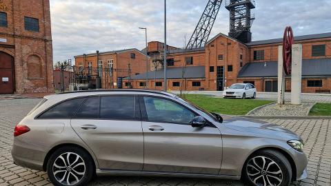 Mercedes-Benz Klasa C W205  (194KM) -  119 900  PLN, 2019 - Rybnik - wyprzedaż | Autoria.pl