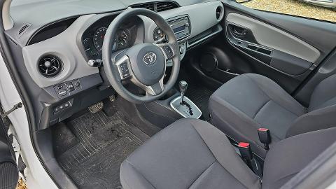 Toyota Yaris III  (75KM) - 42 800  PLN, 2018 - Katowice - wyprzedaż | Autoria.pl